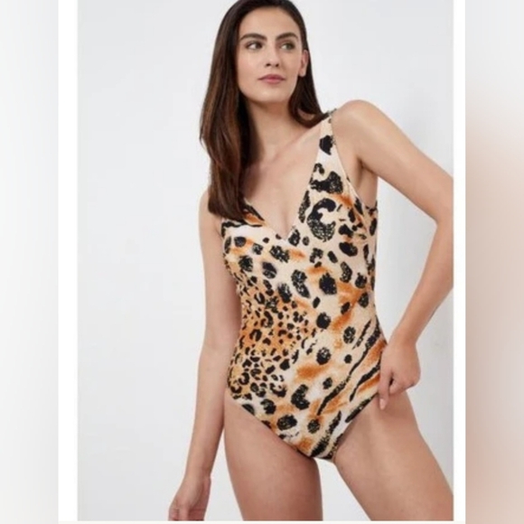 Gottex Other - Gottex Essentials Safari V-Neck One Piece Swimsuit